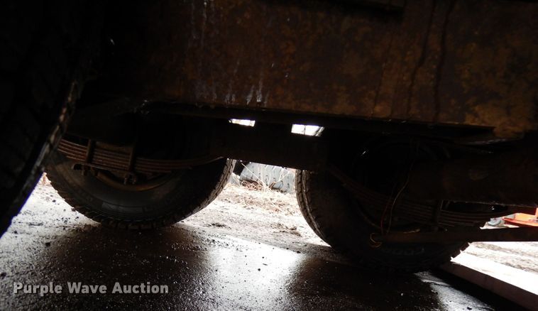 image for item HR9171 2001 Felling equipment trailer