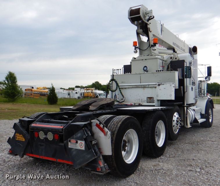 image for item HT9257 2010 Kenworth T800  crane truck