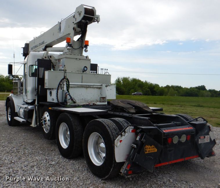 image for item HT9257 2010 Kenworth T800  crane truck