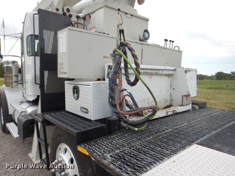 image for item HT9257 2010 Kenworth T800  crane truck