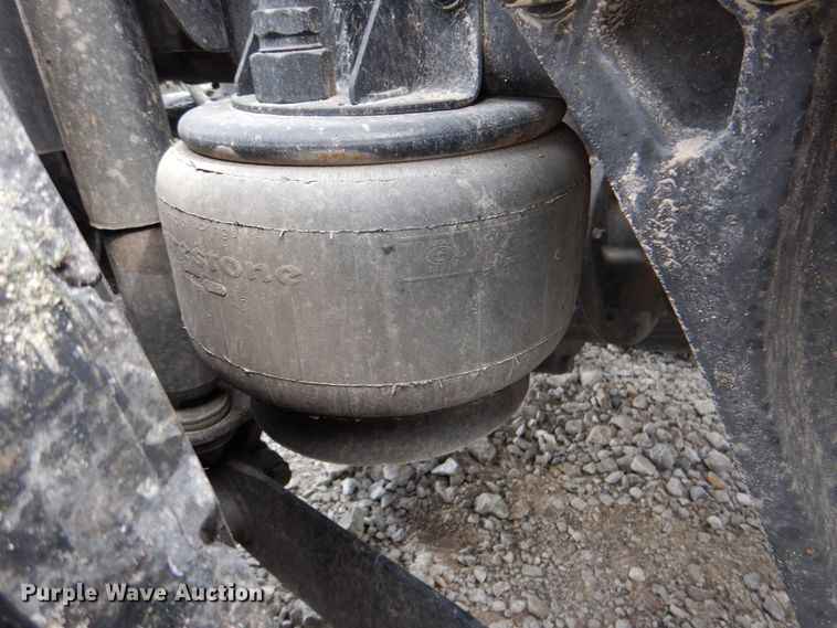 image for item HT9257 2010 Kenworth T800  crane truck