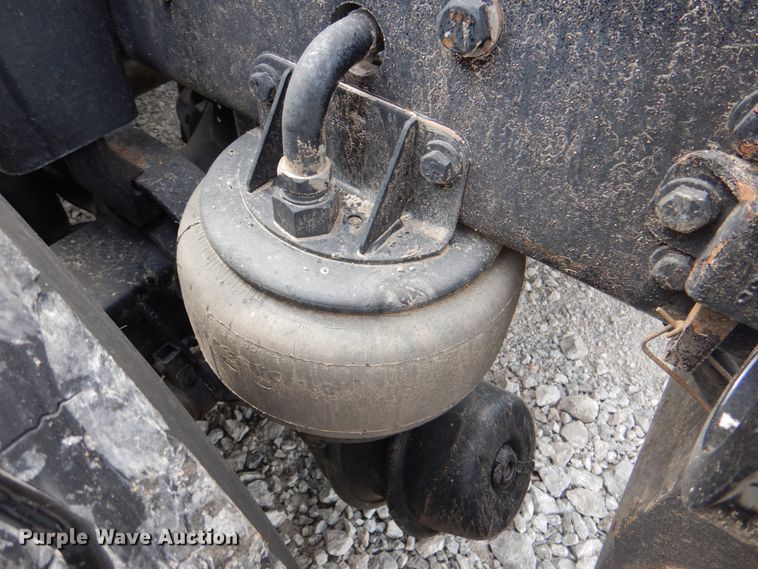 image for item HT9257 2010 Kenworth T800  crane truck