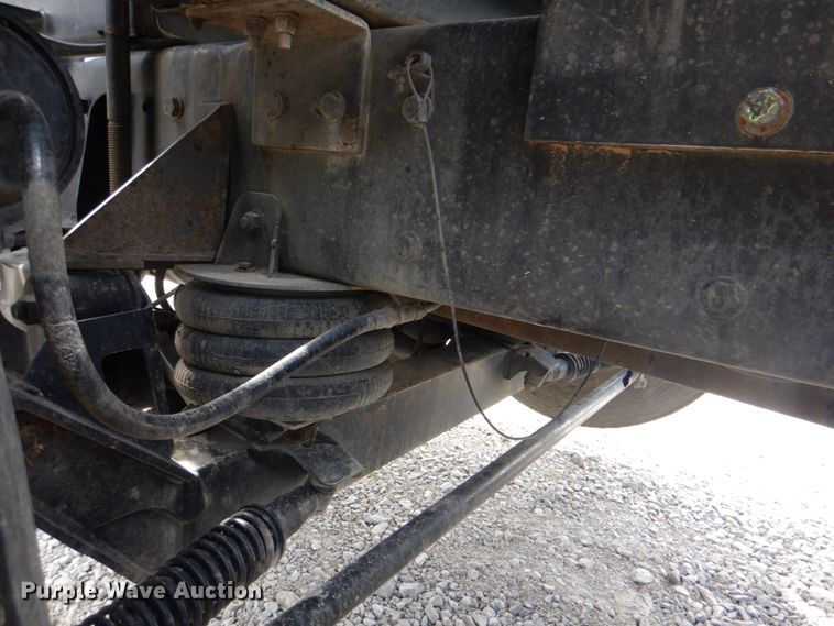 image for item HT9257 2010 Kenworth T800  crane truck