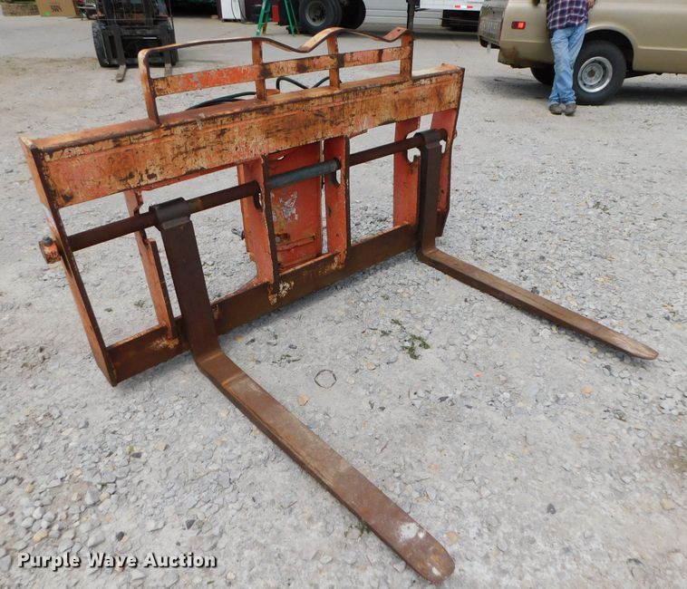 image for item HX9301 Telehandler forks