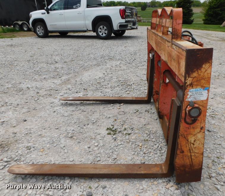 image for item HX9301 Telehandler forks