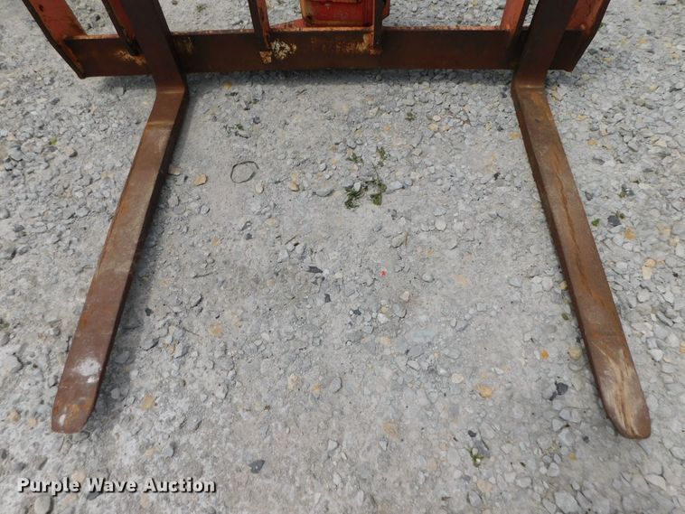 image for item HX9301 Telehandler forks