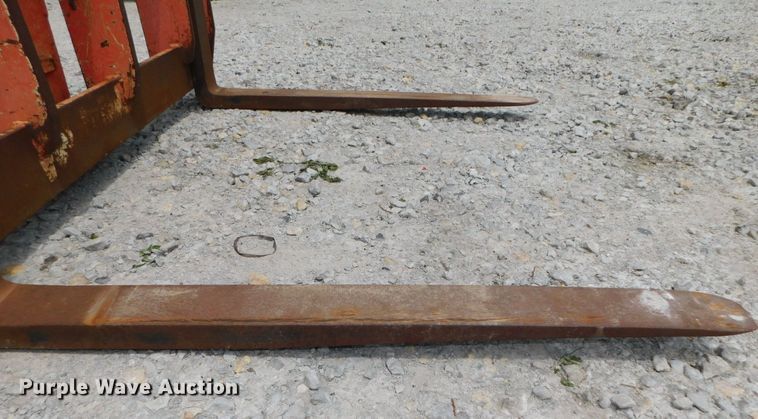 image for item HX9301 Telehandler forks