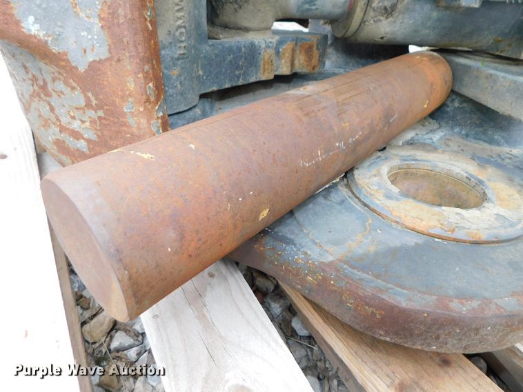 image for item HX9305 2014 CNH CX240/290  hydraulic quick coupler