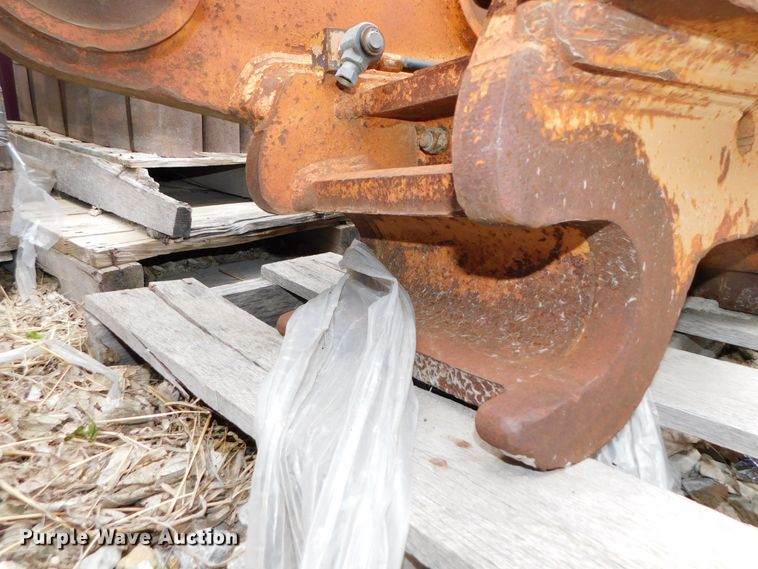 image for item HX9306 2004 Werk Brau CX290  hydraulic quick coupler