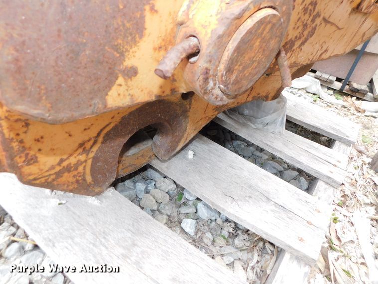 image for item HX9306 2004 Werk Brau CX290  hydraulic quick coupler