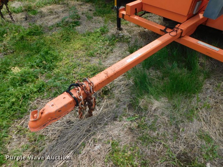 image for item HX9308 2002 American Signal  message board trailer