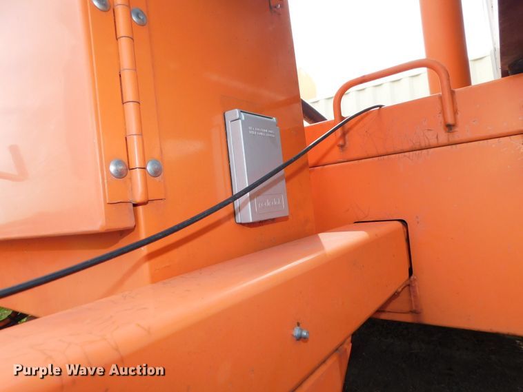 image for item HX9308 2002 American Signal  message board trailer