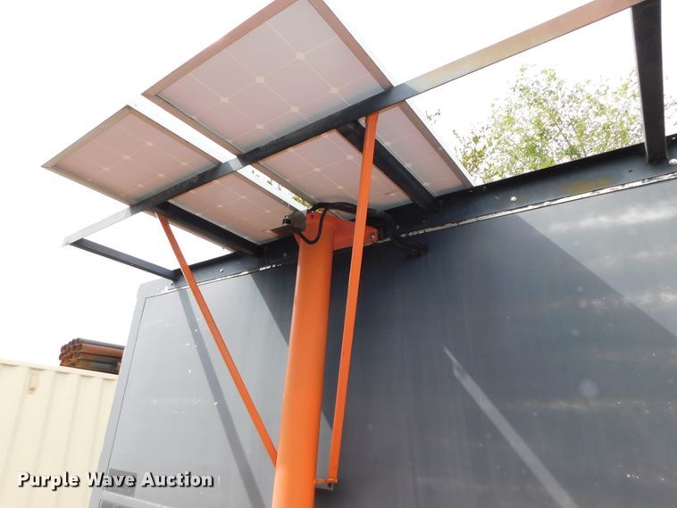 image for item HX9308 2002 American Signal  message board trailer