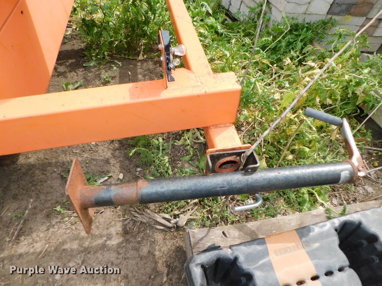 image for item HX9308 2002 American Signal  message board trailer