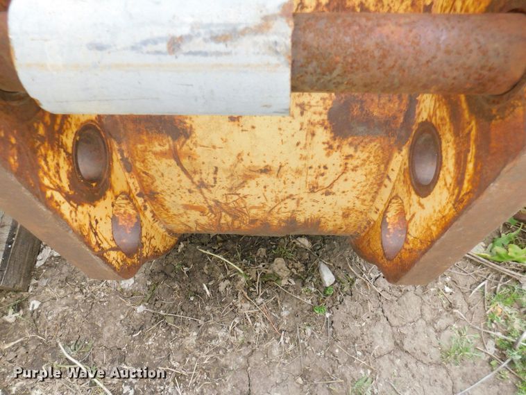 image for item HX9310 24"W backhoe bucket