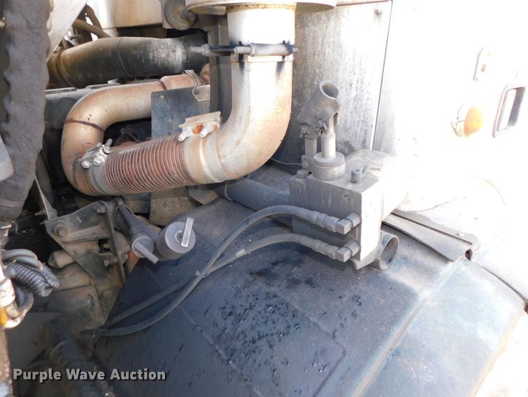 image for item HX9314 2006 Mack MR690S  refuse truck