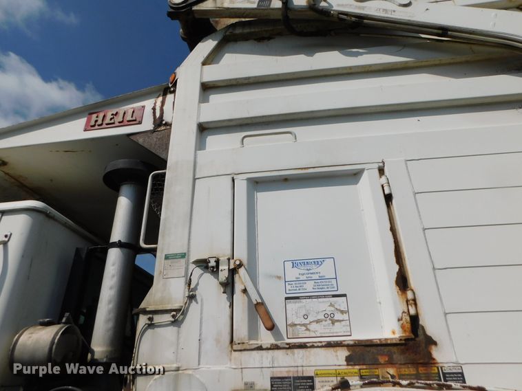 image for item HX9314 2006 Mack MR690S  refuse truck