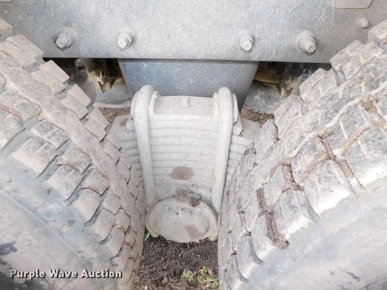 image for item HX9314 2006 Mack MR690S  refuse truck