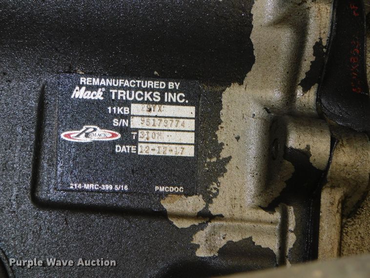 image for item HX9314 2006 Mack MR690S  refuse truck