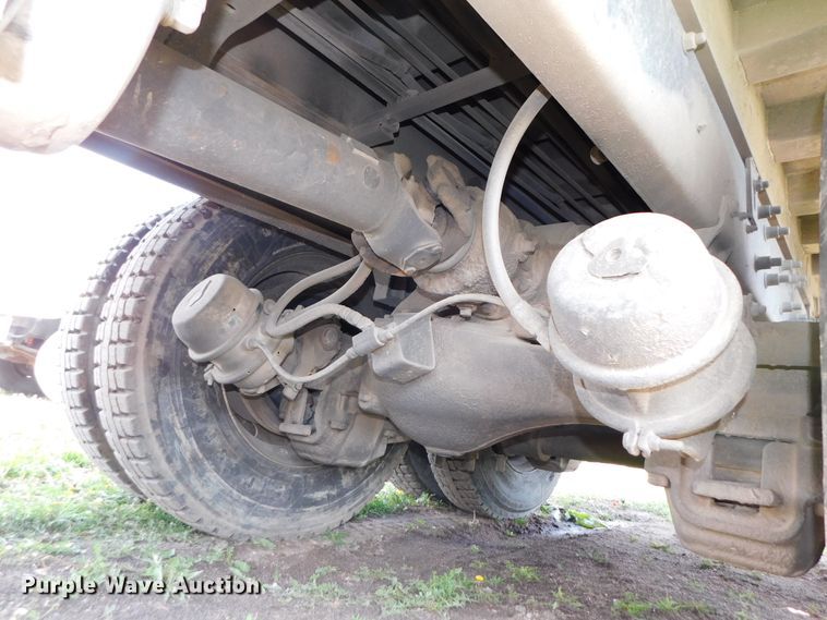 image for item HX9314 2006 Mack MR690S  refuse truck