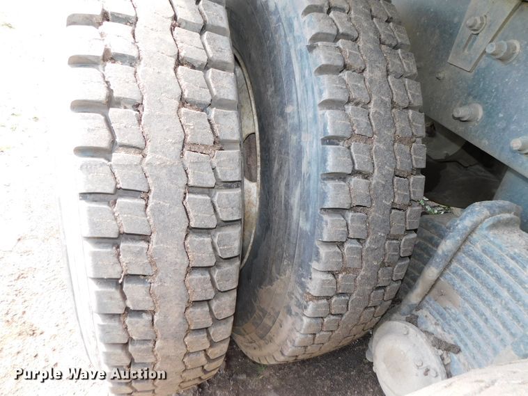 image for item HX9314 2006 Mack MR690S  refuse truck