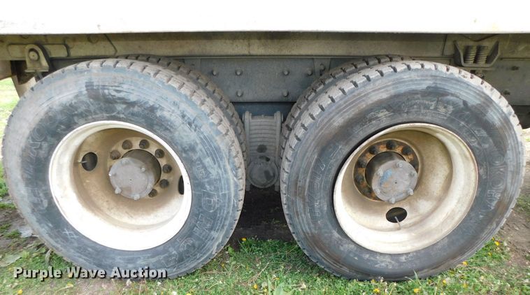 image for item HX9314 2006 Mack MR690S  refuse truck