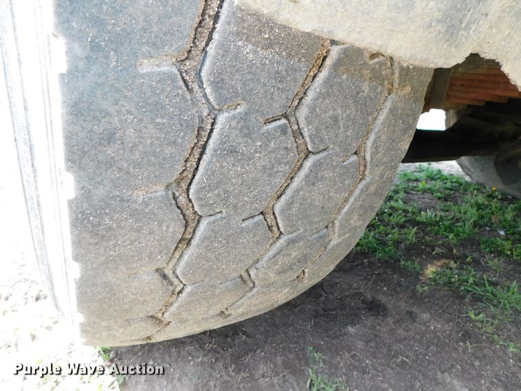 image for item HX9314 2006 Mack MR690S  refuse truck