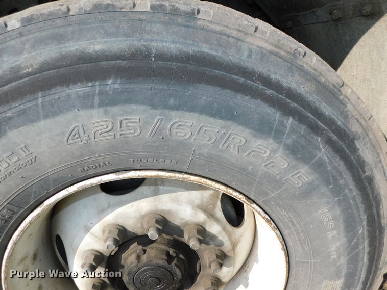 image for item HX9314 2006 Mack MR690S  refuse truck