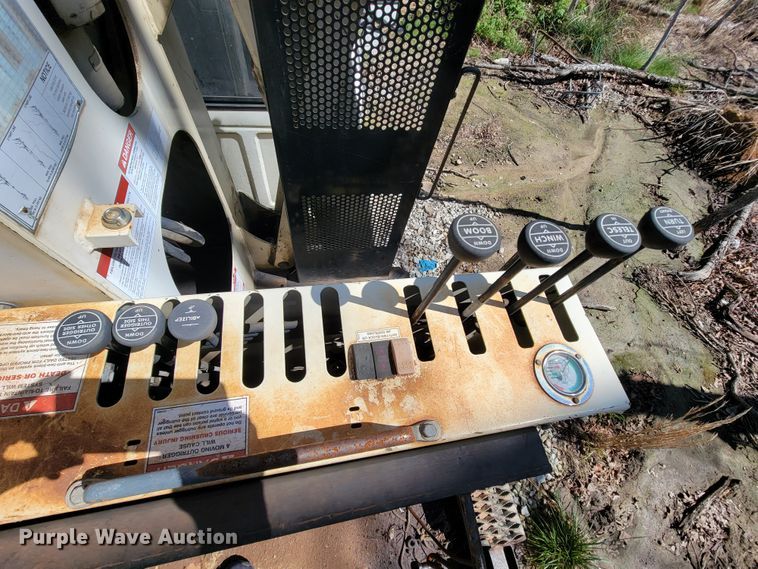 image for item IF9766 National Crane 400B  truck crane