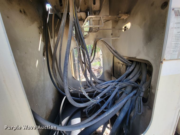 image for item IF9766 National Crane 400B  truck crane