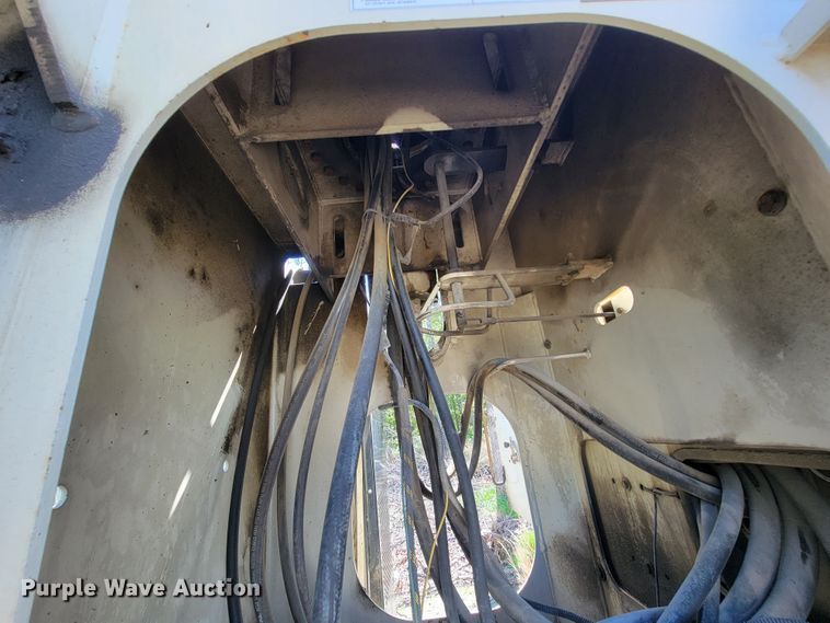 image for item IF9766 National Crane 400B  truck crane