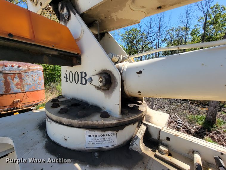 image for item IF9766 National Crane 400B  truck crane