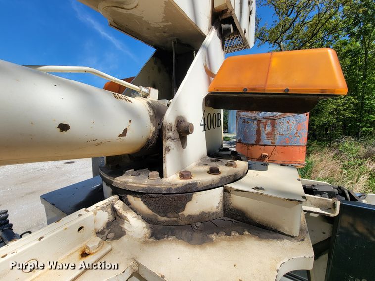 image for item IF9766 National Crane 400B  truck crane