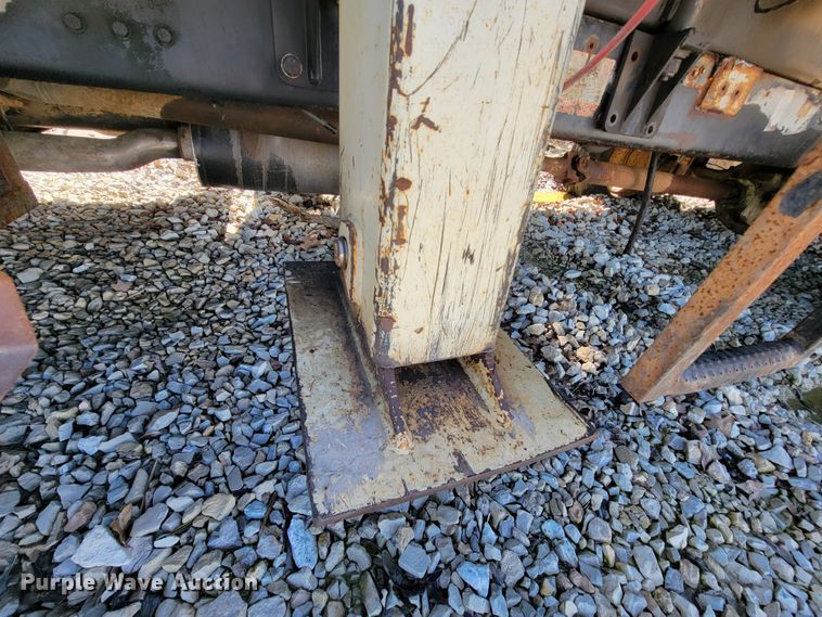 image for item IF9766 National Crane 400B  truck crane