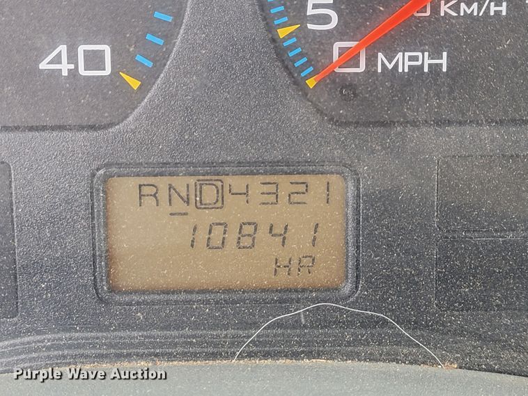 image for item IF9776 2007 International 7400  digger derrick truck