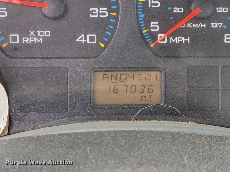 image for item IF9776 2007 International 7400  digger derrick truck