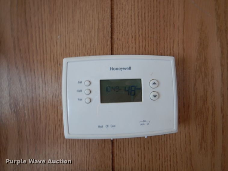 image for item II9981 1999 Bard WA121-A05 jobsite trailer