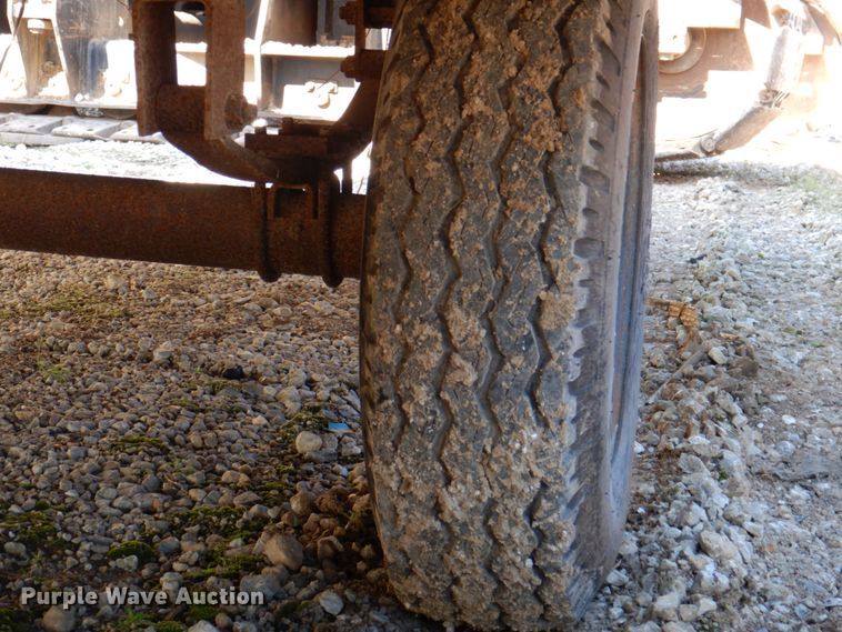 image for item II9981 1999 Bard WA121-A05 jobsite trailer