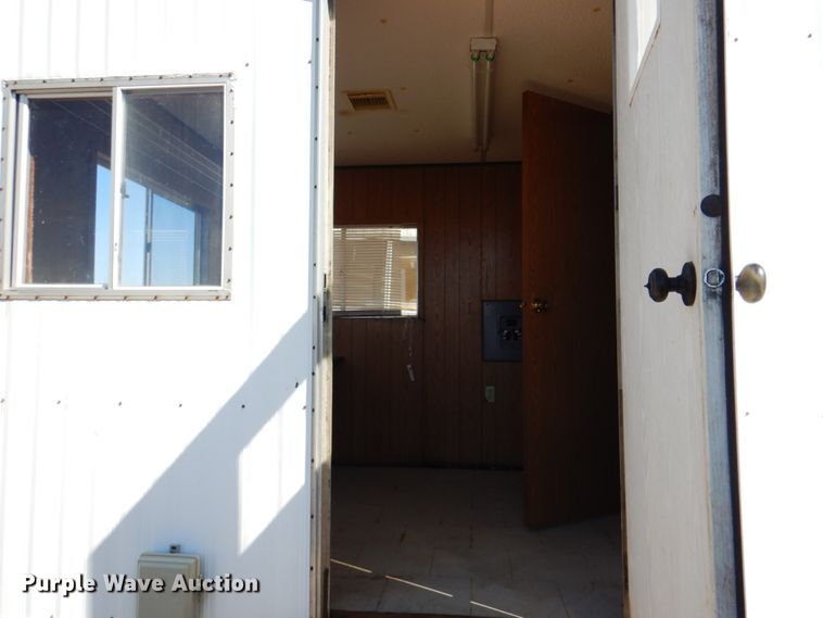 image for item II9982 1998 Jobsite trailer