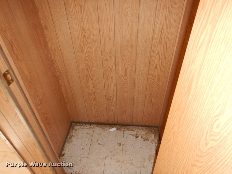 image for item II9982 1998 Jobsite trailer