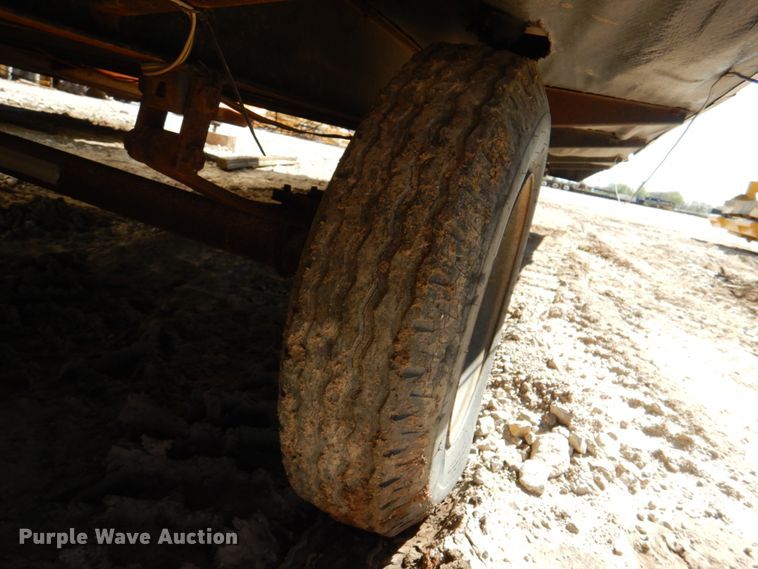 image for item II9982 1998 Jobsite trailer