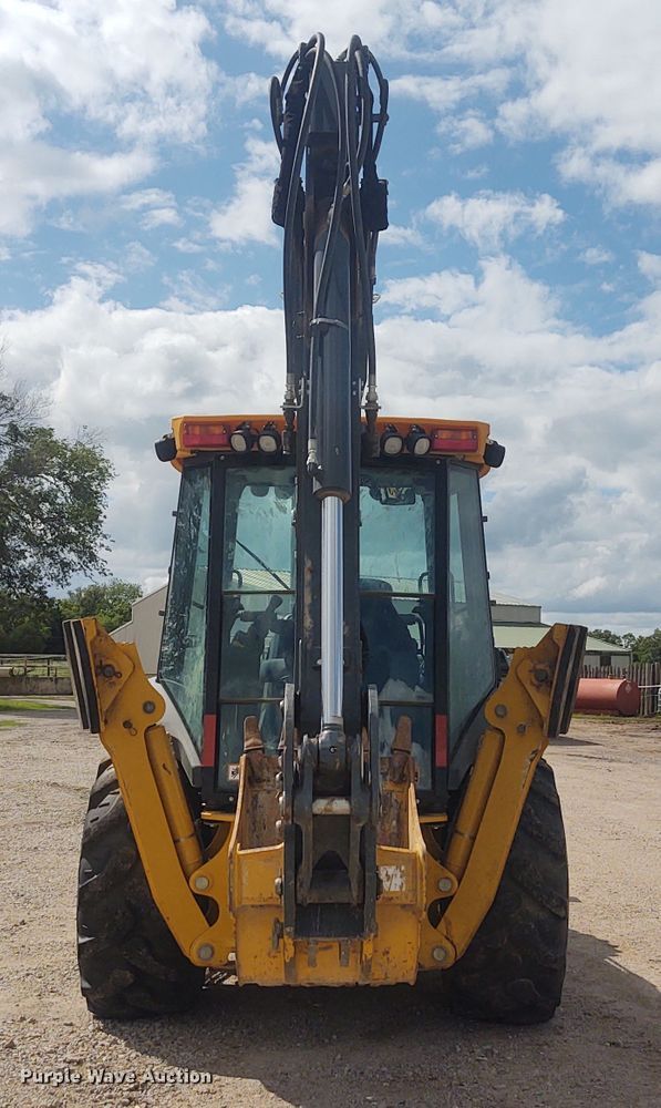 image for item IK9318 2018 John Deere 410L  backhoe