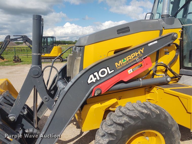 image for item IK9318 2018 John Deere 410L  backhoe