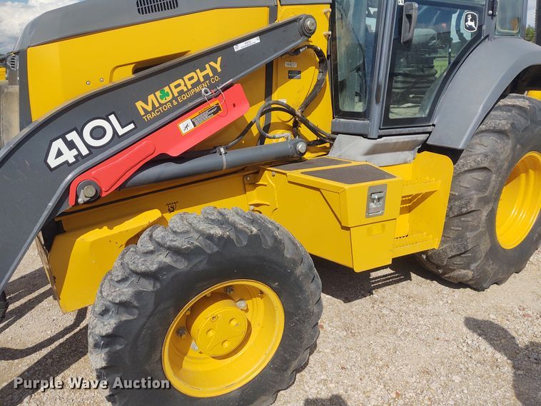 image for item IK9318 2018 John Deere 410L  backhoe