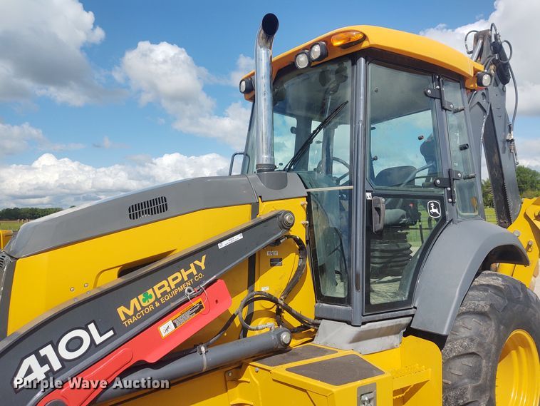 image for item IK9318 2018 John Deere 410L  backhoe