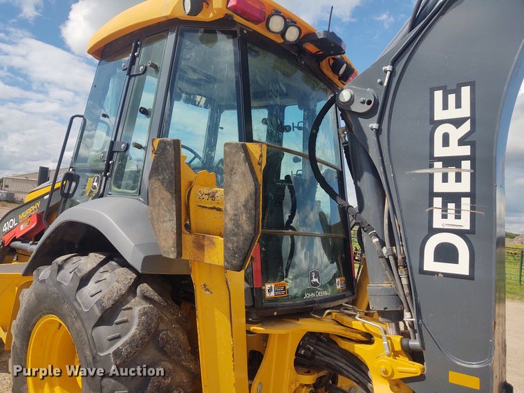 image for item IK9318 2018 John Deere 410L  backhoe