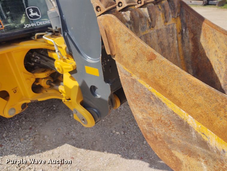 image for item IK9318 2018 John Deere 410L  backhoe