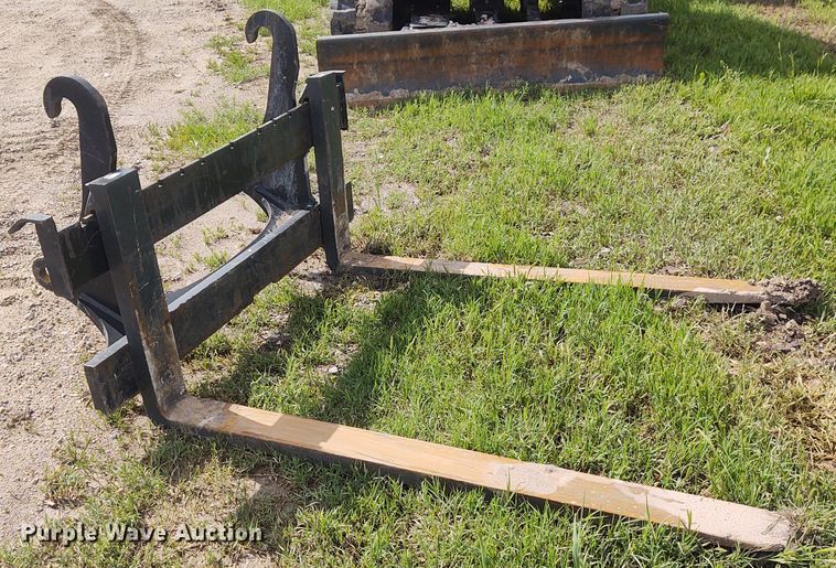 image for item IK9320 John Deere Worksite Pro 64"L backhoe forks