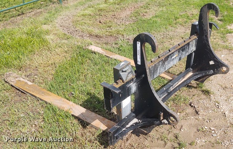 image for item IK9320 John Deere Worksite Pro 64"L backhoe forks