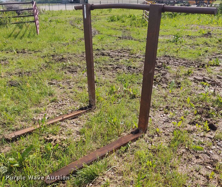 image for item IK9321 48"L backhoe forks